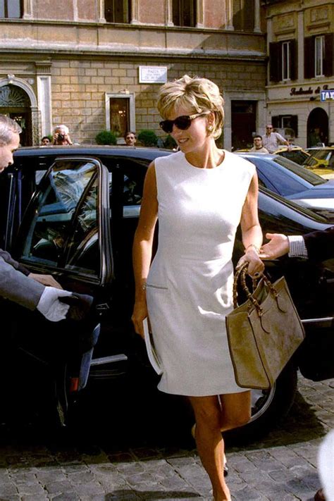 etiquette handbags|princess diana bag etiquette.